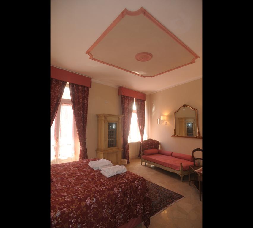 Relais Al Bel San Domenico Bed & Breakfast Alba  Room photo