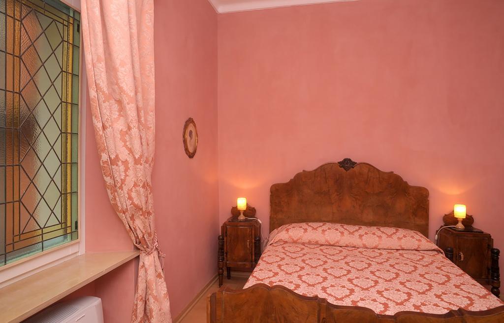 Relais Al Bel San Domenico Bed & Breakfast Alba  Room photo